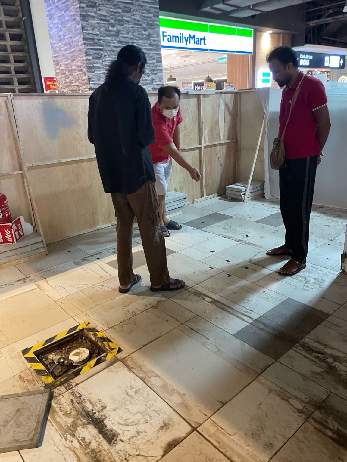 Shopping mall tiling repair